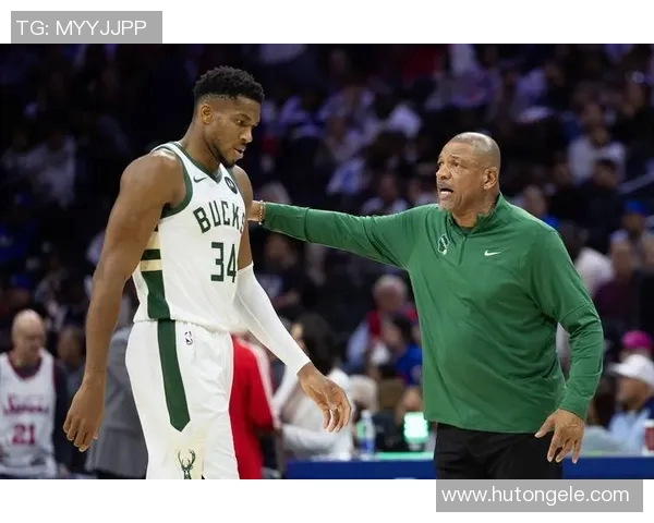 字母哥愤怒撕毁球衣雄鹿惨败引发更衣室激烈冲突